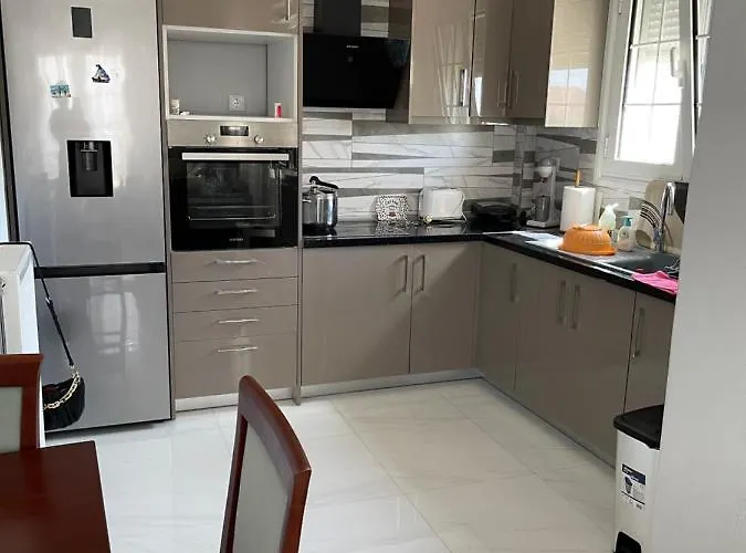 2-Bedroom Luxury Family Home