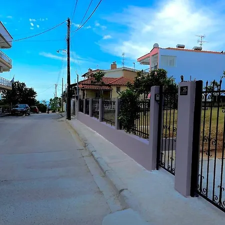 2-Bedroom Luxury Family Home Flogita Exterior photo